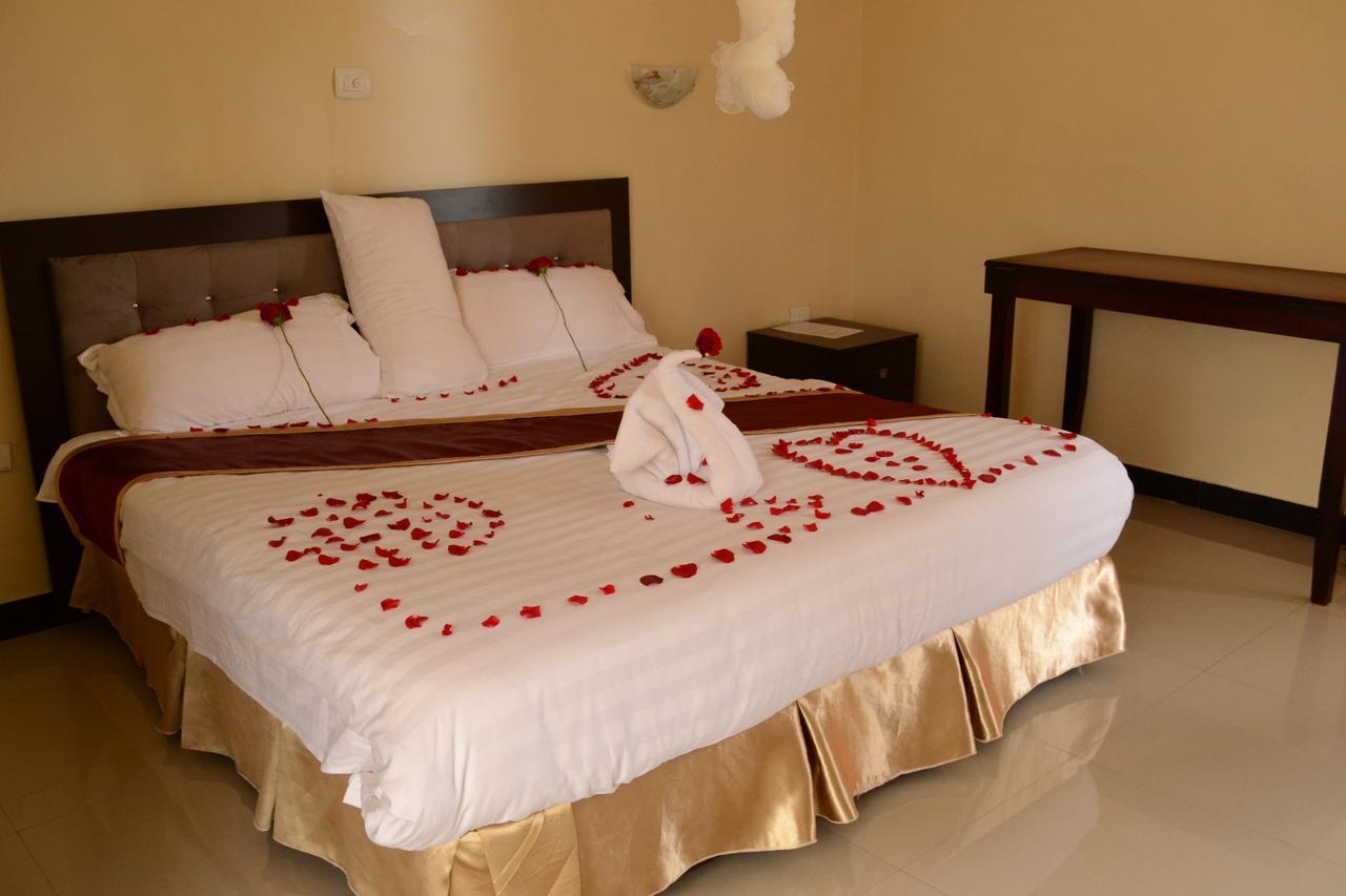 Lakemark Hotel And Tour Service Bahir Dar Exterior photo